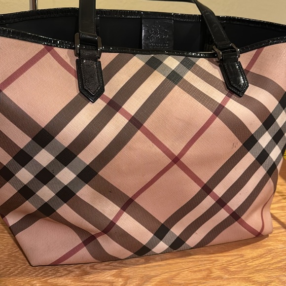 Burberry Novacheck Tote - Picture 6 of 11